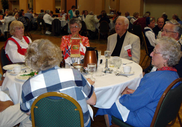 Lag Members at the Banquet